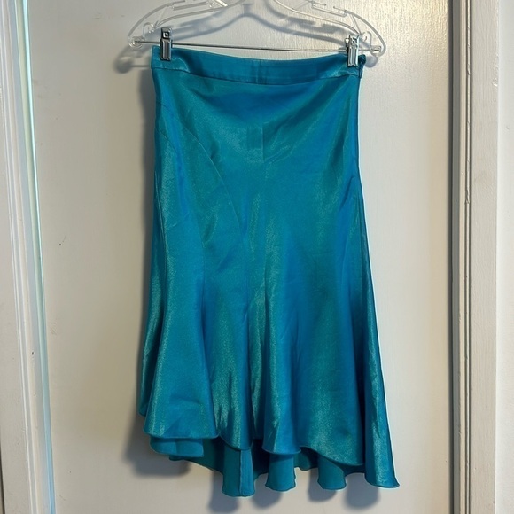 002- BNWT  Le Chateau satin affects skirt knee length. Size 1/2. - Picture 1 of 4